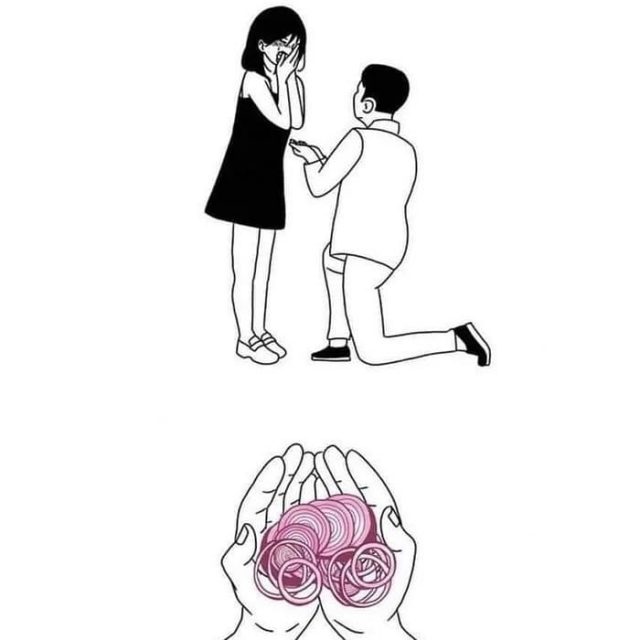 Me reducing my girlfriend to tears with these perfect red onions!

Mijn vriendin tot tranen bewegen met deze prachtige rode uien.

#foodie #redonion #chutney #captainchutney #quarantinelife #memes #rodeui #sundayfunday #sunshine #humor #zondag
#lol

www.captainchutney.nl